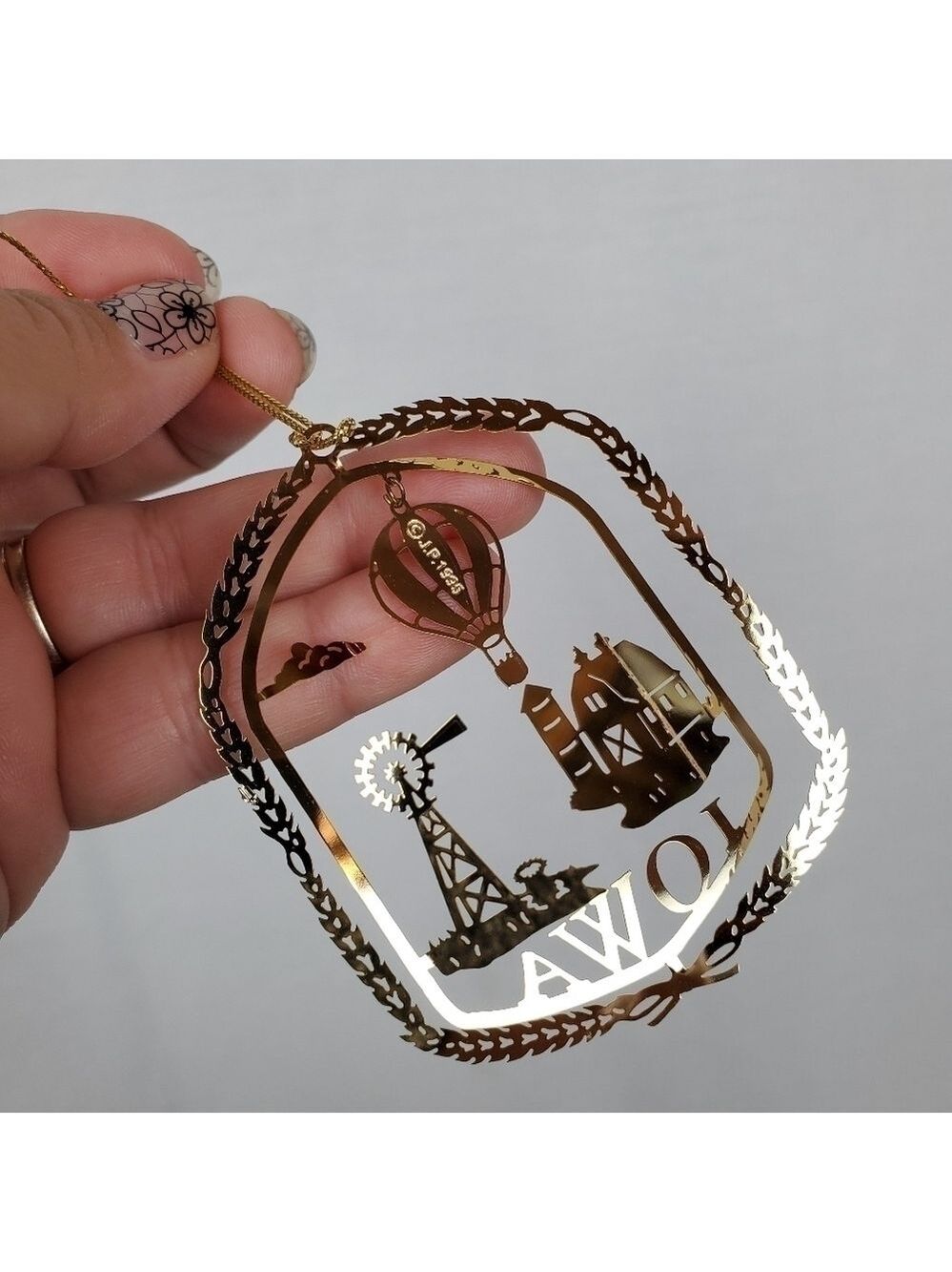 Nation's Treasures 24K gold Iowa Ornament - Picture 5 of 9